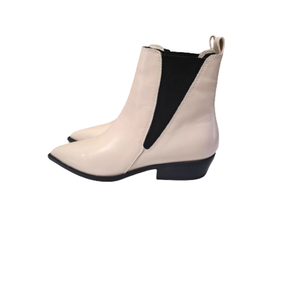 Nine West Danzy Chelsea Ankle Boots Women's Size 7 White Leather - Picture 13 of 16